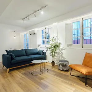Decorated And Renovated- 2bd 2bth- Center Apartment Seville