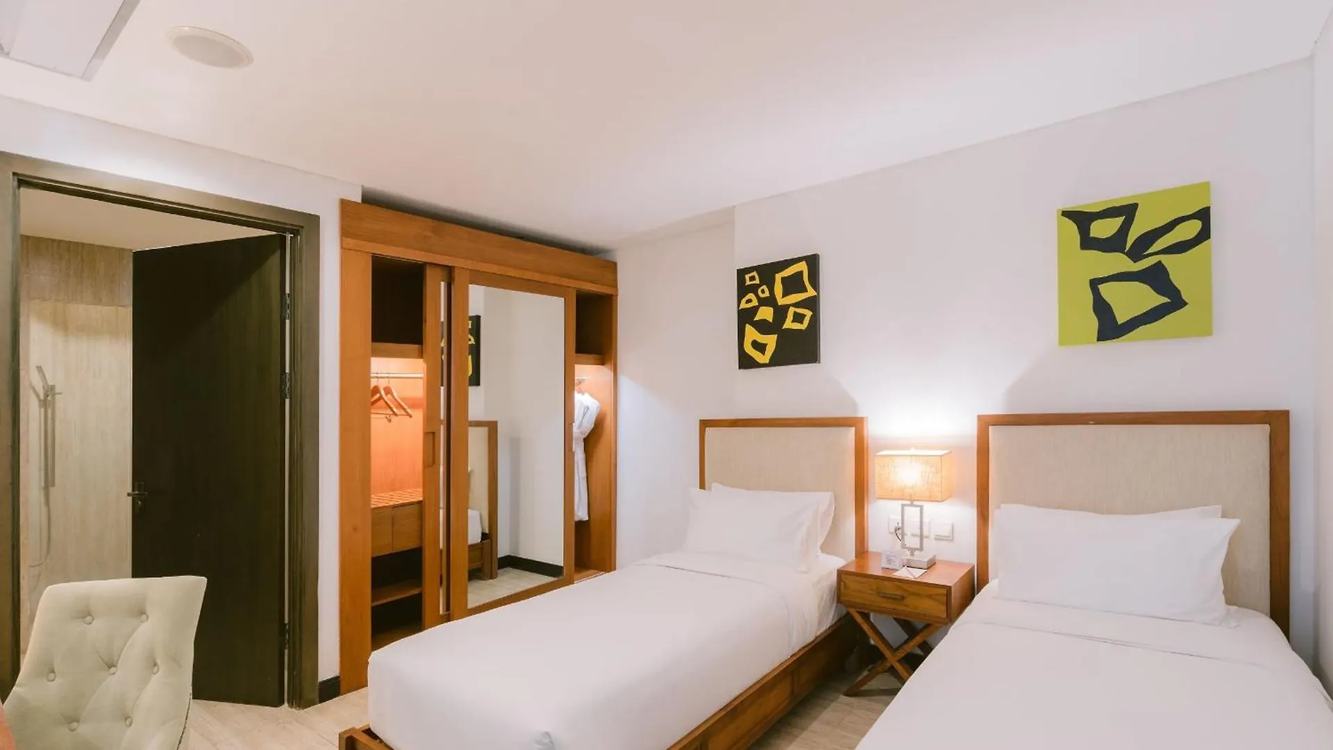 *****  Lv8 Resort Hotel Canggu  Indonesia